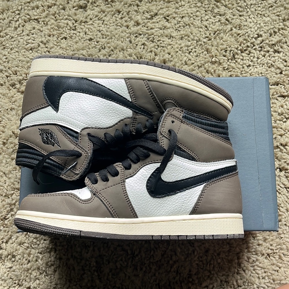 Travis Scott x Air Jordan 1 Retro High OG ‘Mocha’